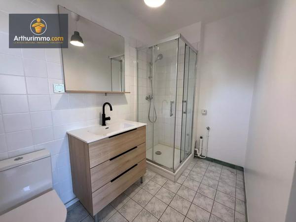 Location                                                      Appartement
                        
                     2 pièces                      36 m2                     à Montsoult