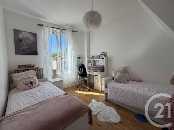Maison à vendre  6 pièces - 115,89 m 2   ARGENTEUIL  - 95