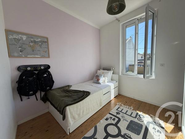Maison à vendre  6 pièces - 115,89 m 2   ARGENTEUIL  - 95