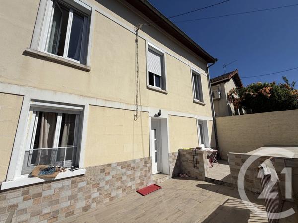 Maison à vendre  6 pièces - 115,89 m 2   ARGENTEUIL  - 95
