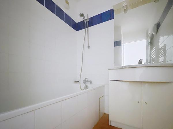 T2 CLIMATISE AVEC TERRASSE