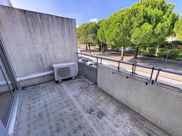 T2 CLIMATISE AVEC TERRASSE