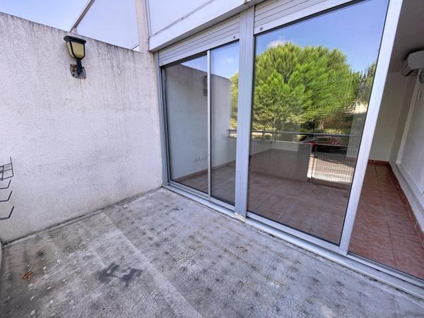 T2 CLIMATISE AVEC TERRASSE