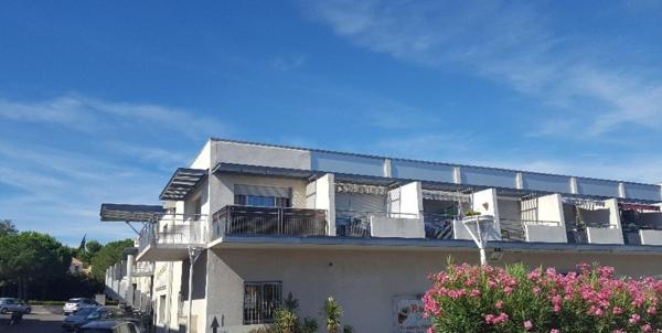 T2 CLIMATISE AVEC TERRASSE