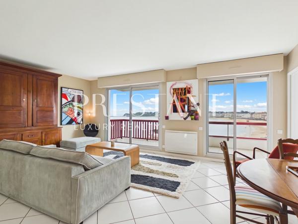 Appartement avec terrasse et vue panoramique sur la baie, CIBOURE