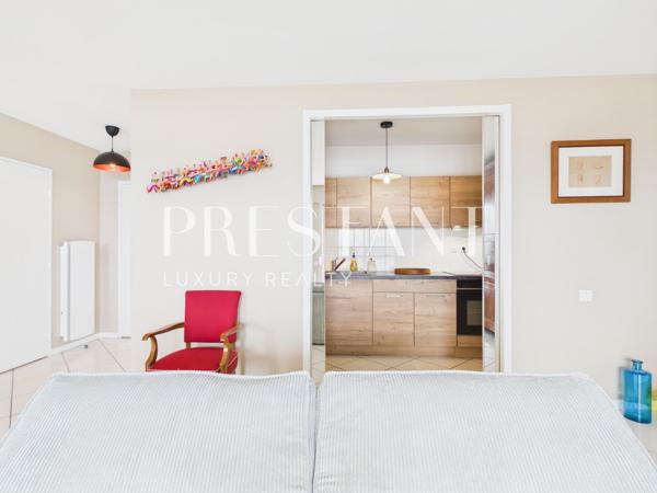 Appartement avec terrasse et vue panoramique sur la baie, CIBOURE