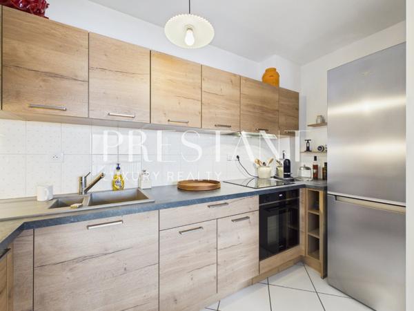 Appartement avec terrasse et vue panoramique sur la baie, CIBOURE