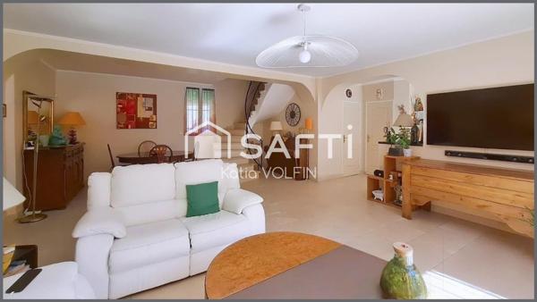 Aubagne 165m2 sur terrain plat de 1380m2 avec piscine