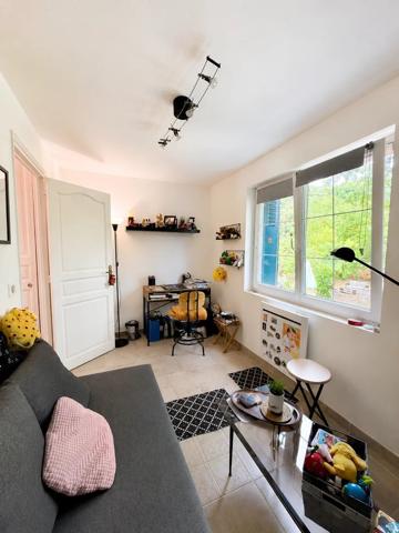 Vente                                                      Maison
                        
                     4 pièces                      89 m2                     à Thomery