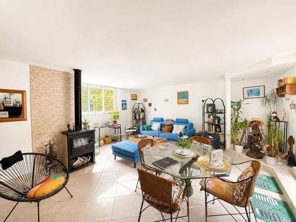 Vente                                                      Maison
                        
                     4 pièces                      89 m2                     à Thomery