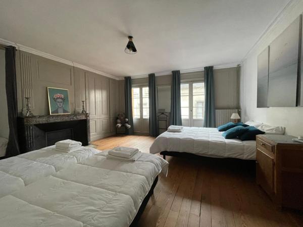 Maison de Maitre à vendre 9 pièces CHATEAU RENAULT (37)