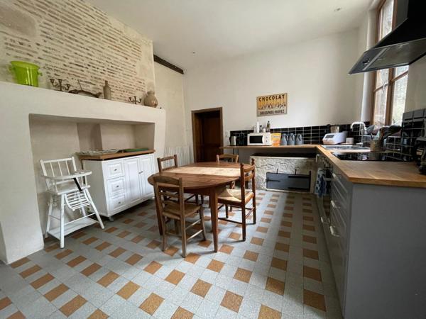 Maison de Maitre à vendre 9 pièces CHATEAU RENAULT (37)