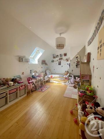 Maison à vendre  5 pièces - 106,09 m 2   VILLEPARISIS  - 77