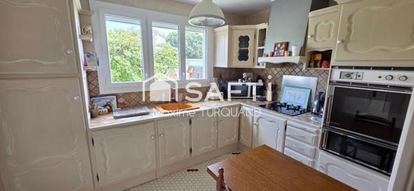 Pavillon sur sous-sol 117m², 3 chambres, 700m² de terrain.