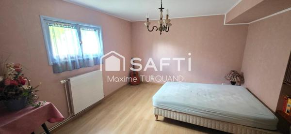 Pavillon sur sous-sol 117m², 3 chambres, 700m² de terrain.