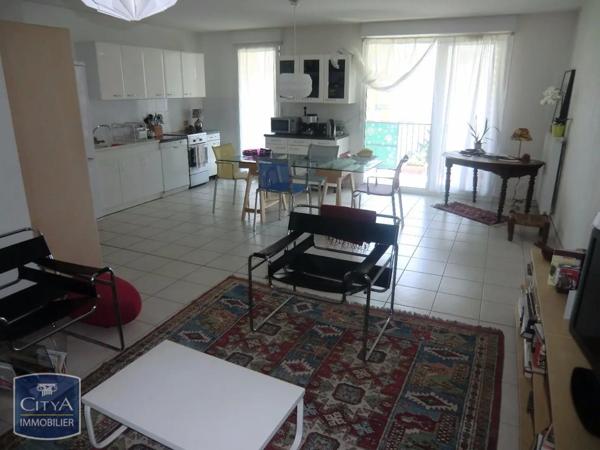 Appartement à louer 4 pièces 83.25m²