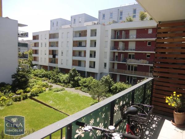 Appartement à louer 4 pièces 83.25m²