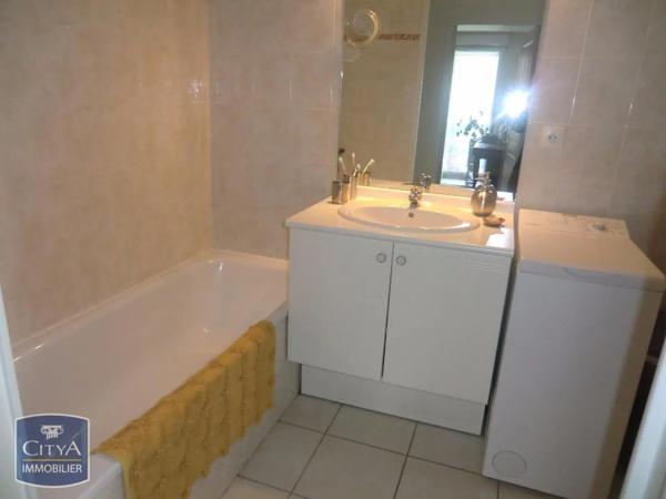 Appartement à louer 4 pièces 83.25m²