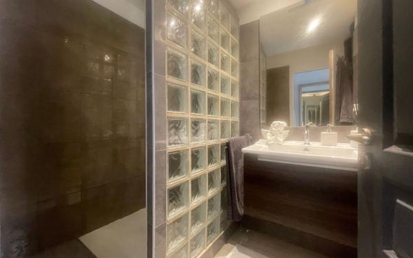 Appartement à vendre    3 pièces • 51 m2 La Seyne-sur-Mer