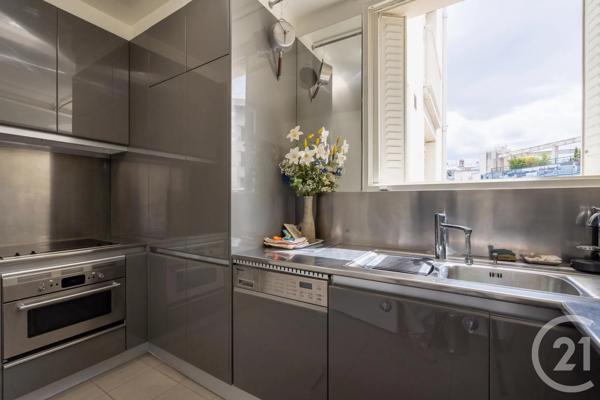 Appartement à vendre  3 pièces - 72 m 2   PARIS  - 75012