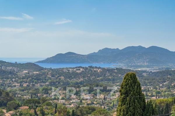 L’Art de Vivre au Sommet de Mougins – Une Signature Architecturale Exclusive