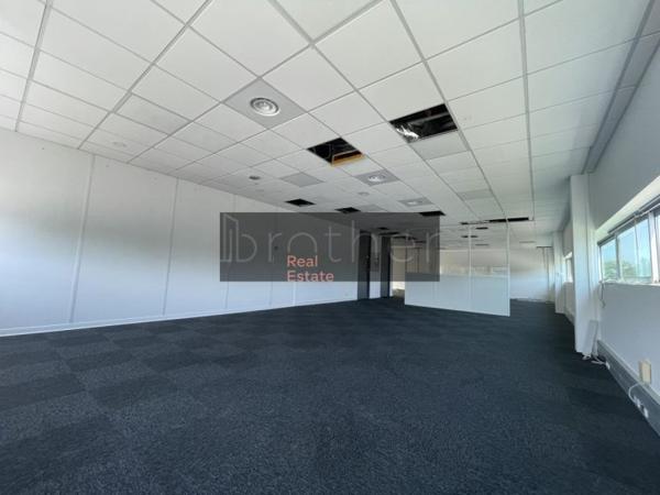Bureau de 149 m² à vendre à Bordeaux Lac - Bruges