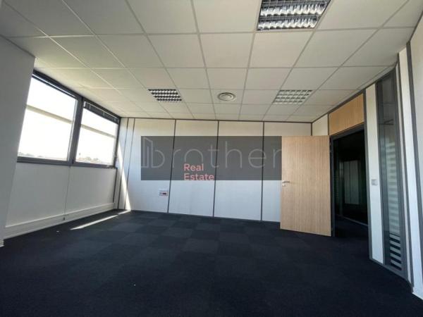 Bureau de 1437 m² à louer à Bordeaux Sud-Ouest