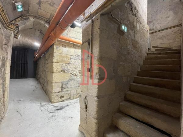 Bureau de 444 m² à louer à Bordeaux Saint-Michel - Victoire