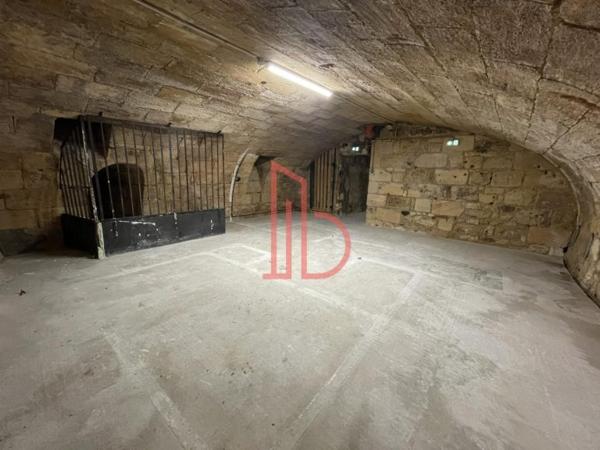 Bureau de 444 m² à louer à Bordeaux Saint-Michel - Victoire
