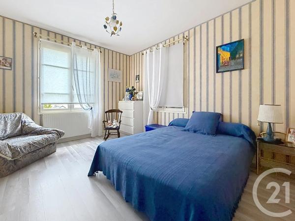 Maison à vendre  6 pièces - 145,65 m 2   CHARTRES  - 28
