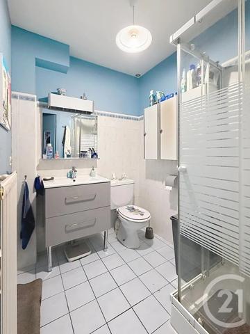 Maison à vendre  6 pièces - 145,65 m 2   CHARTRES  - 28