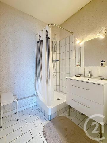 Maison à vendre  6 pièces - 145,65 m 2   CHARTRES  - 28