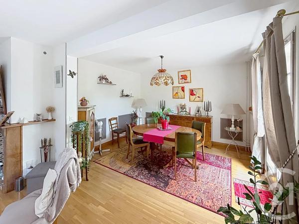 Maison à vendre  6 pièces - 145,65 m 2   CHARTRES  - 28