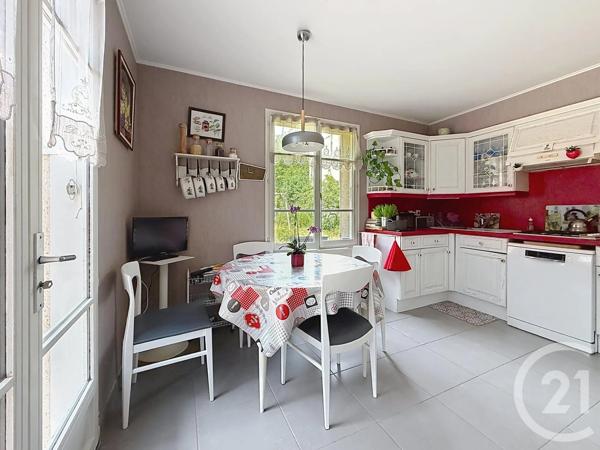 Maison à vendre  6 pièces - 145,65 m 2   CHARTRES  - 28