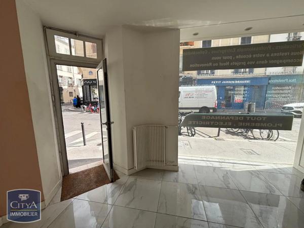 Local commercial à louer Paris 15e Arrondissement (75015)