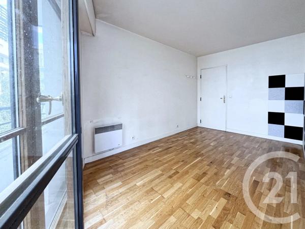Appartement F4 à vendre  4 pièces - 86,90 m 2   COURBEVOIE  - 92