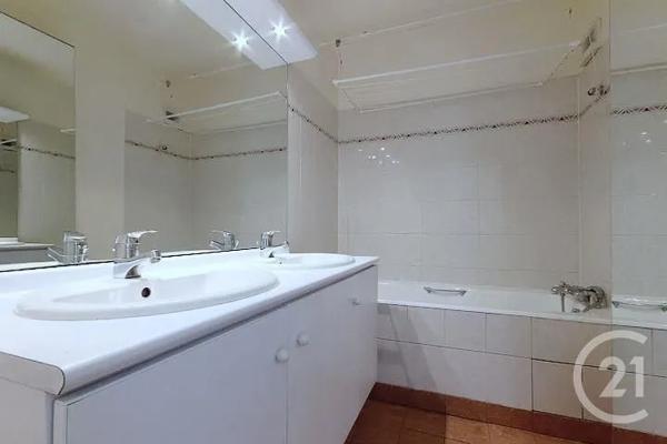 Appartement F4 à vendre  4 pièces - 86,90 m 2   COURBEVOIE  - 92