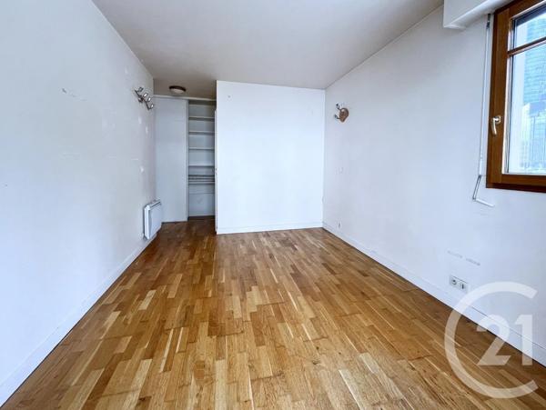 Appartement F4 à vendre  4 pièces - 86,90 m 2   COURBEVOIE  - 92