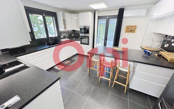 Maison à vendre    5 pièces • 137 m2 Pia