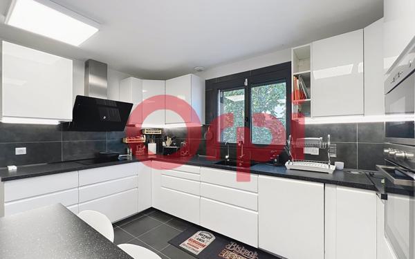 Maison à vendre    5 pièces • 137 m2 Pia