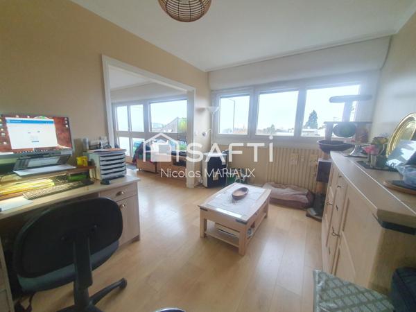 Calme, lumineux, sécurisé et bien placé.