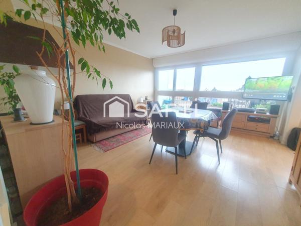 Calme, lumineux, sécurisé et bien placé.