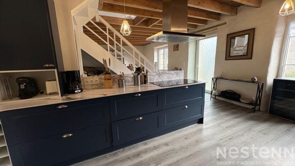 A vendre - Maison en pierre à 5 km des plages de Carnac avec 6 chambres