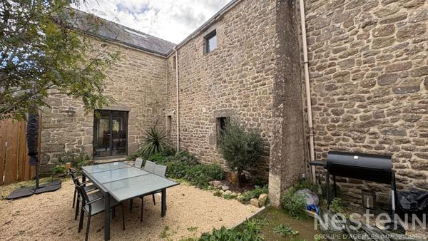 A vendre - Maison en pierre à 5 km des plages de Carnac avec 6 chambres