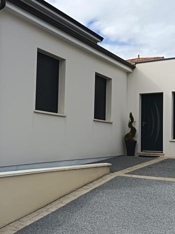 Vente maison en lotissement Chauvigny (86300), 183.00m² avec 6 pièce(s) dont 4 chambre(s). La Bruyere Immobilier