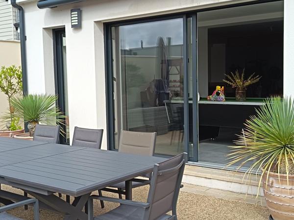 Vente maison en lotissement Chauvigny (86300), 183.00m² avec 6 pièce(s) dont 4 chambre(s). La Bruyere Immobilier