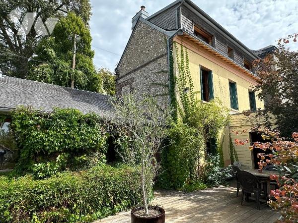 Maison Familiale Bihorel Village