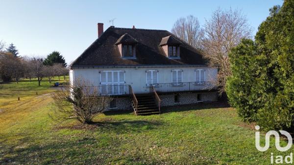 Maison traditionnelle 7 pièces de 169 m² à Azay-sur-Cher (37270)