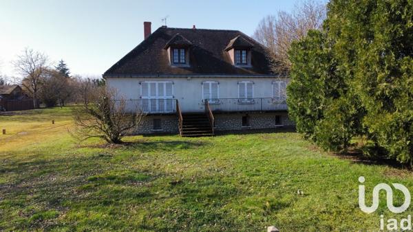 Maison traditionnelle 7 pièces de 169 m² à Azay-sur-Cher (37270)
