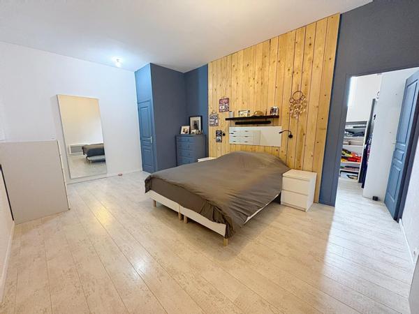 Appartement duplex 150 m² 4 pièces